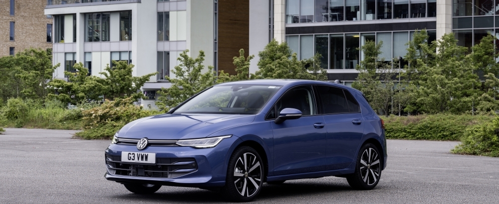 Overview: Few cars, if any, in the entire history of the automotive  industry can match the enduring impact, global appeal and heartfelt  affection of that generated by the humbly ubiquitous Volkswagen Golf. This  genuine motoring icon, now beginning its