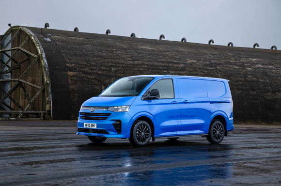 Volkswagen Commercial Vehicles introduces new Transporter Commerce Pro S