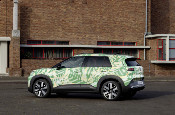 Camouflaged electric ID. Cross in Amsterdam