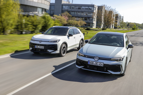 The new full hybrid will be launched in the Golf and T-Roc