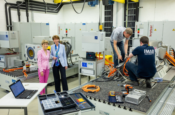 New Professorship: Volkswagen Group and Technische Universität Braunschweig Strengthen Research on AI and Mobility