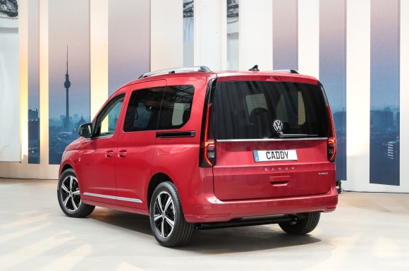 Production starts on the new Caddy: Straight off the production line with a fresh new look