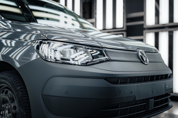 Production starts on the new Caddy: Straight off the production line with a fresh new look