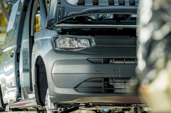 Production starts on the new Caddy: Straight off the production line with a fresh new look